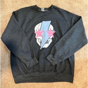 Preppy grey skull+lightning bolt hoodie size medium